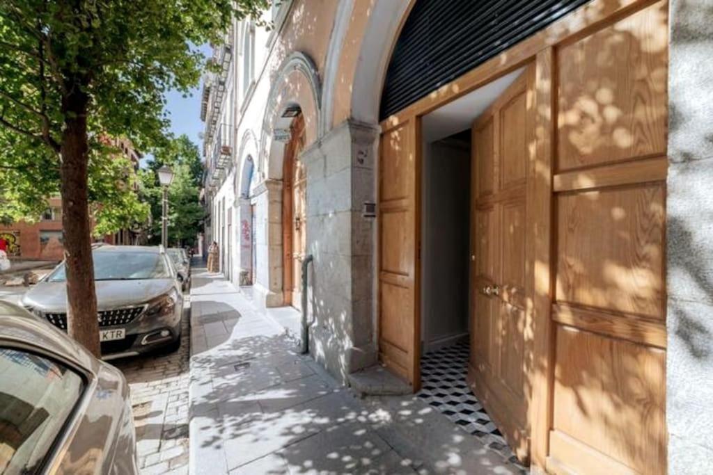 La Maja Lägenhet Madrid Exteriör bild